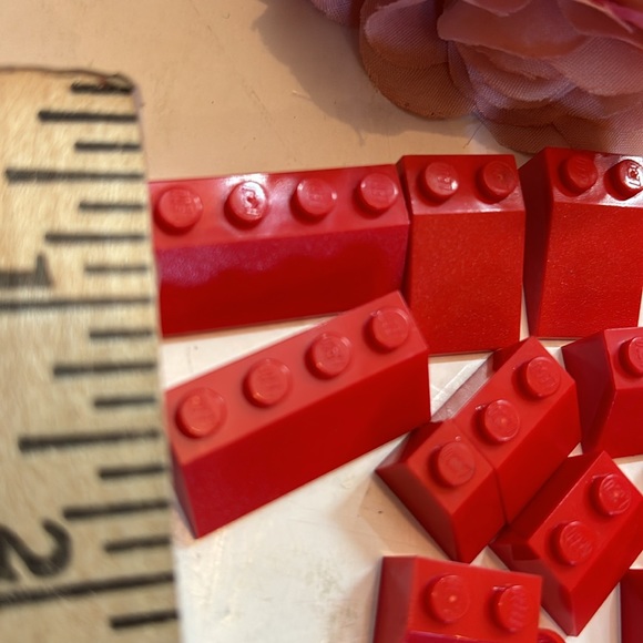 Legos Red LEGO BRICKS 1980s Legos Red LEGOS FROM THE 80s - Picture 6 of 13